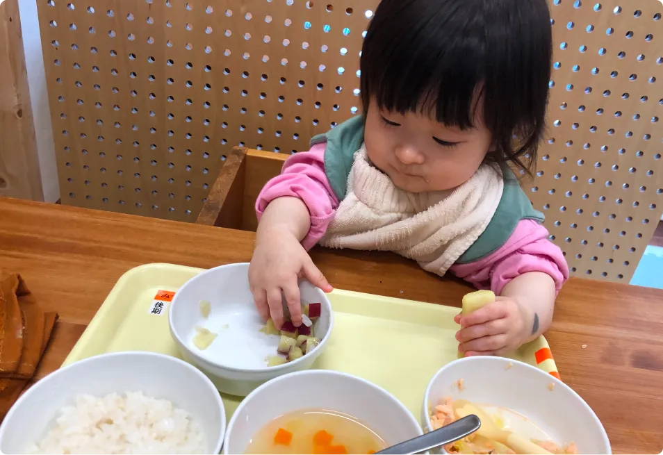 みんなで給食を食べる時間